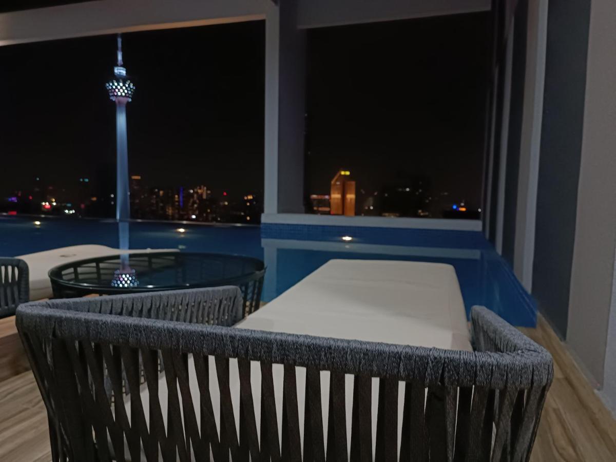 Lx 39A Balcony Klcc View 1 Bedroom Infinity Pool Kuala Lumpur Ngoại thất bức ảnh