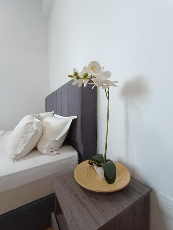 Lx 39A Balcony Klcc View 1 Bedroom Infinity Pool Kuala Lumpur Ngoại thất bức ảnh