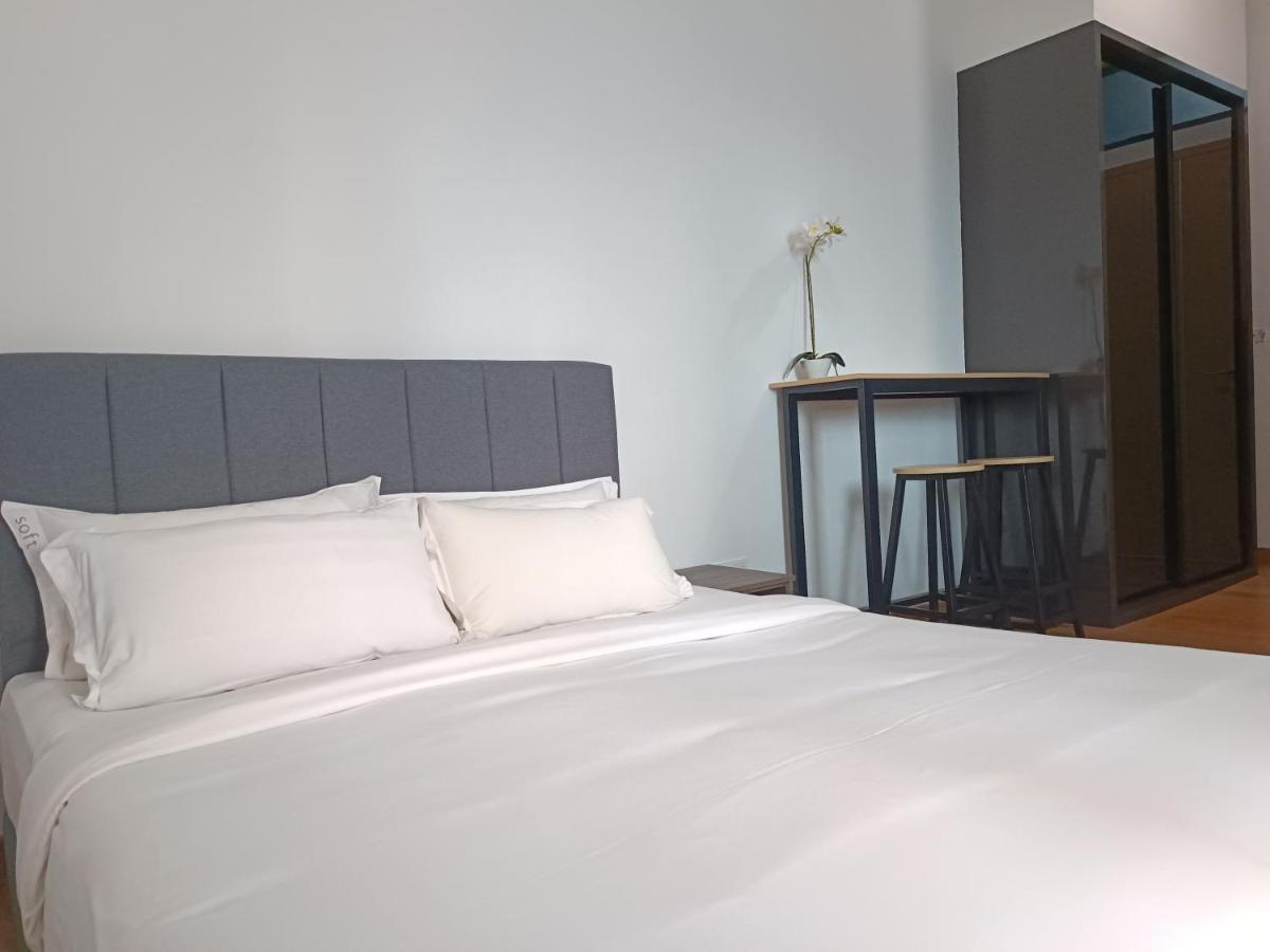Lx 39A Balcony Klcc View 1 Bedroom Infinity Pool Kuala Lumpur Ngoại thất bức ảnh
