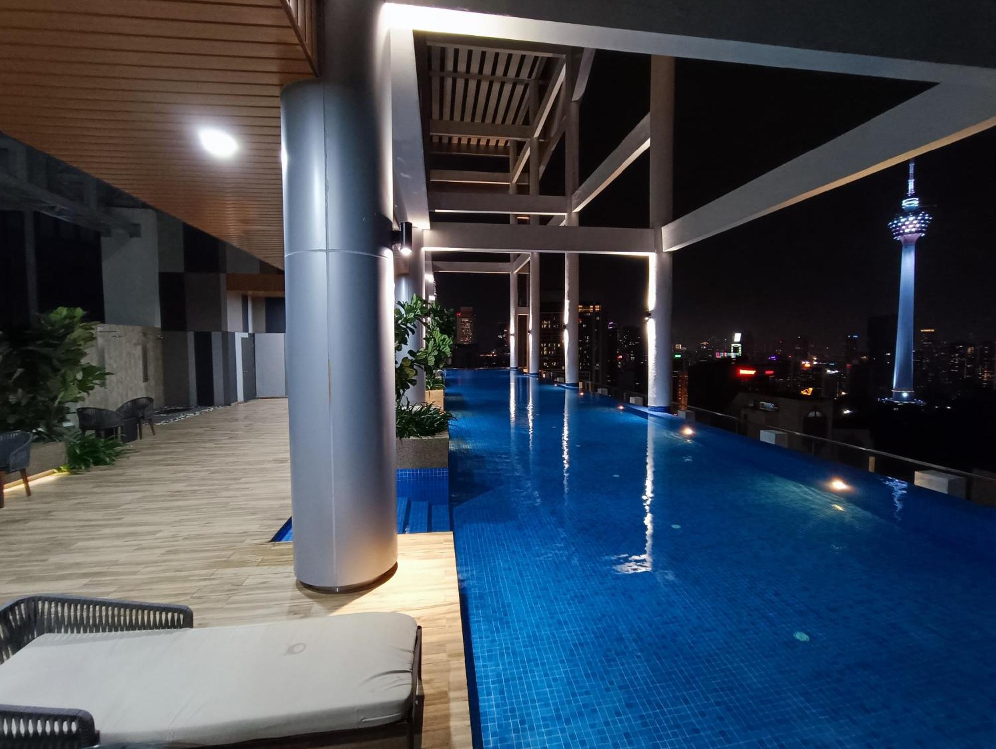 Lx 39A Balcony Klcc View 1 Bedroom Infinity Pool Kuala Lumpur Ngoại thất bức ảnh